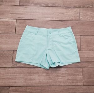 NWOT Columbia women's 100% cotton turquoise light green mid-rise shorts size 10